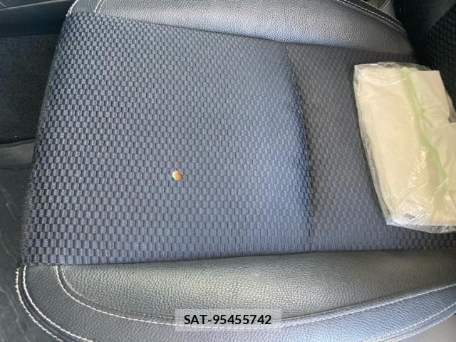 Subaru FORESTER 2013-02 8245240-28