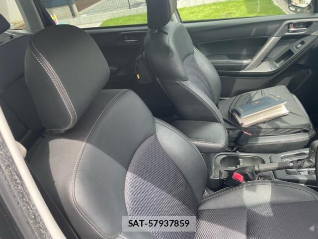 Subaru FORESTER 2018-02 8314526-15