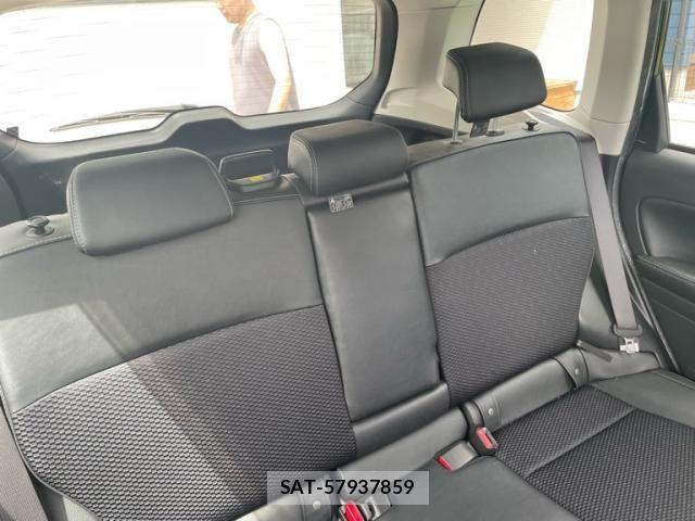 Subaru FORESTER 2018-02 8314526-16