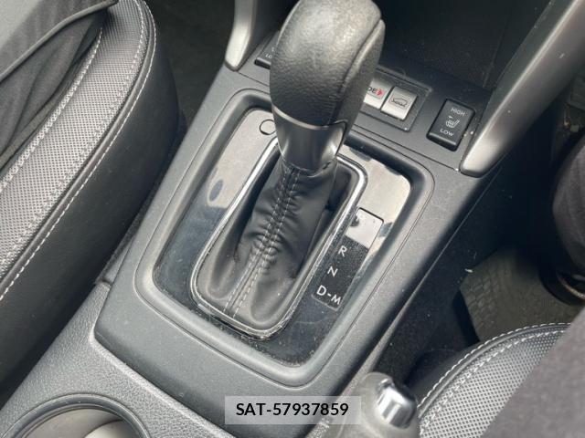 Subaru FORESTER 2018-02 8314526-23