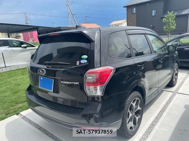 Subaru FORESTER 2018-02 8314526-5