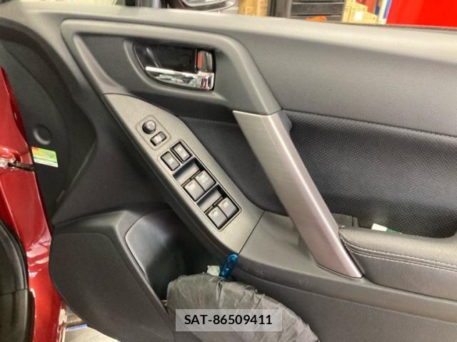 Subaru FORESTER 2015-02 8314525-8