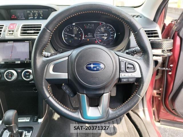 Subaru FORESTER 2016-02 8314521-19