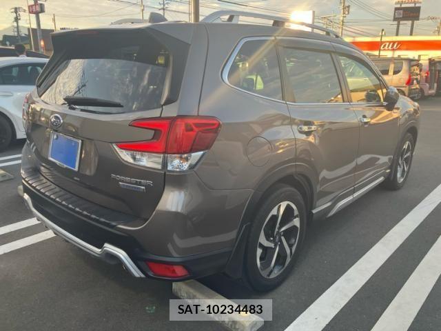 Subaru FORESTER 2021-11 8314505-3
