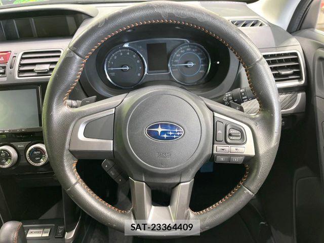Subaru FORESTER 2017-01 8335895-10