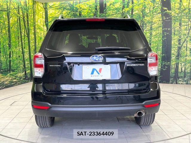 Subaru FORESTER 2017-01 8335895-14