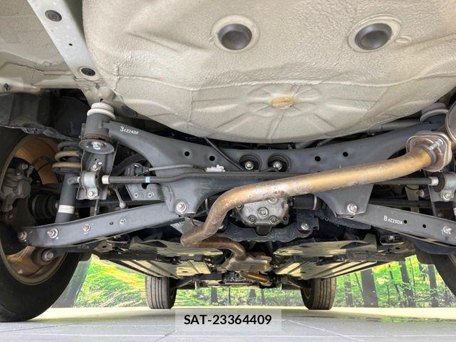 Subaru FORESTER 2017-01 8335895-18