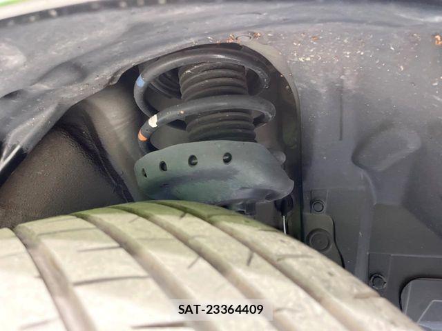 Subaru FORESTER 2017-01 8335895-19