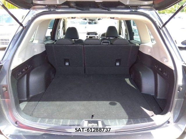 Subaru FORESTER 2023-06 8335890-5