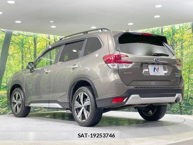 Subaru FORESTER 2019-01 8335886-17