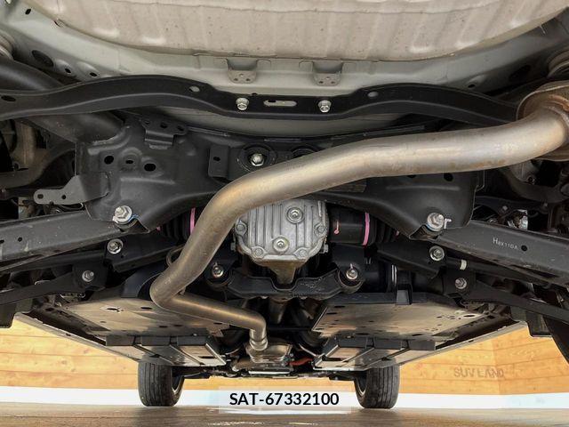 Subaru FORESTER 2018-10 8335883-19