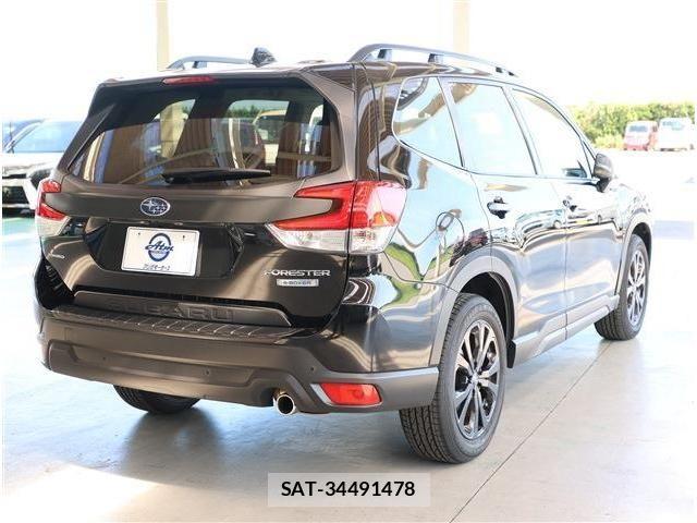 Subaru FORESTER 2024-03 8335875-9