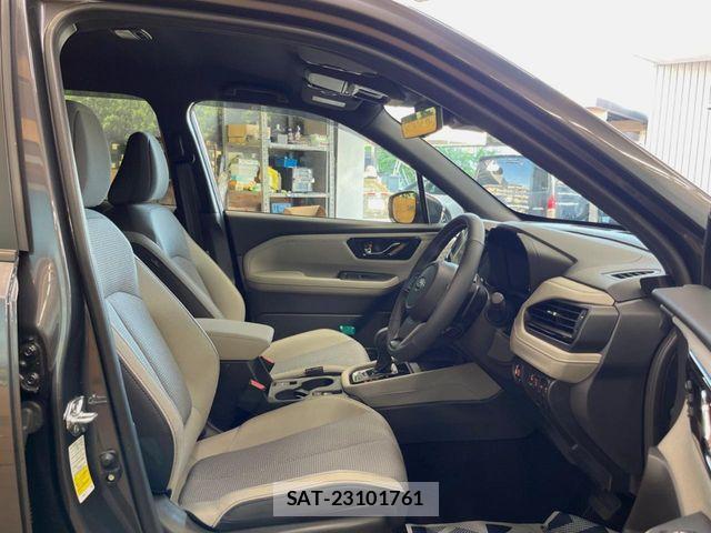Subaru FORESTER 2025-07 8335870-11