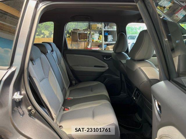 Subaru FORESTER 2025-07 8335870-12