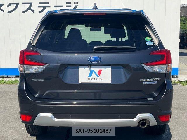 Subaru FORESTER 2019-03 8335880-15