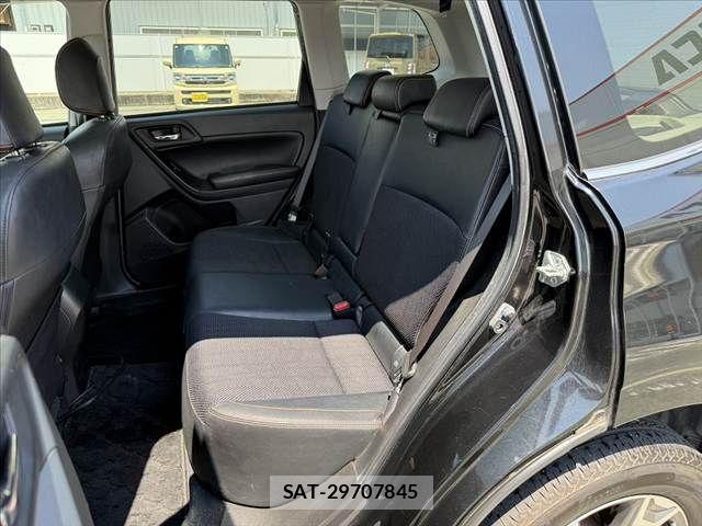 Subaru FORESTER 2014-03 8335906-18