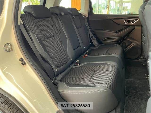Subaru FORESTER 2018-09 8335893-17