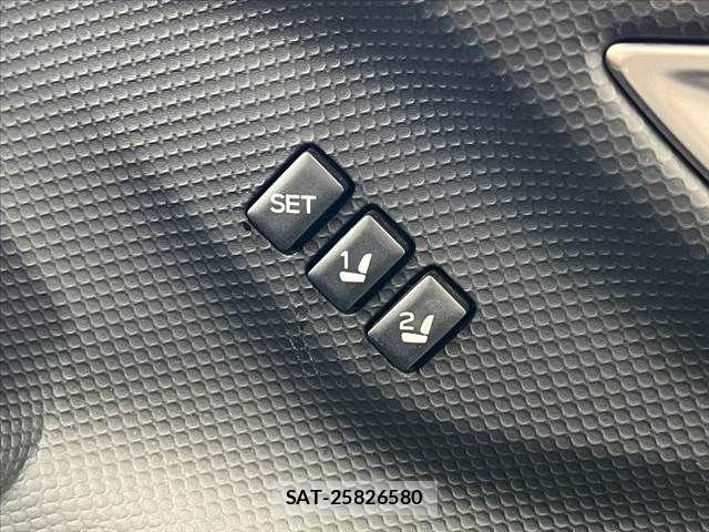 Subaru FORESTER 2018-09 8335893-29