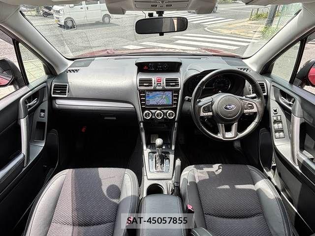 Subaru FORESTER 2018-06 8354518-1