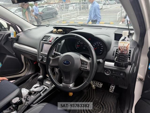 Subaru FORESTER 2014-01 8354520-8