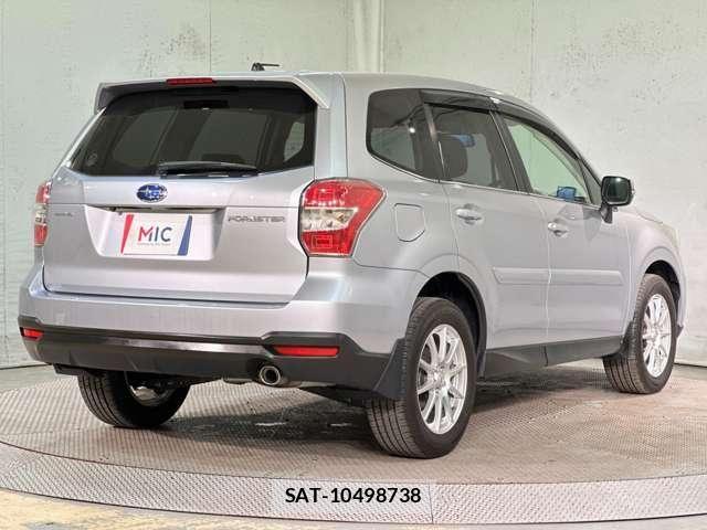 Subaru FORESTER 2013-06 8354521-4