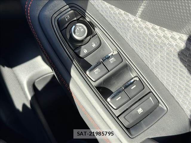 Subaru FORESTER 2020-01 8354517-26
