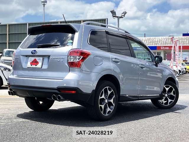 Subaru FORESTER 2012-12 8354519-2