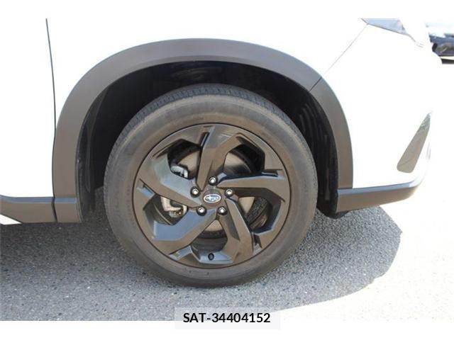 Subaru FORESTER 2021-10 8365989-24