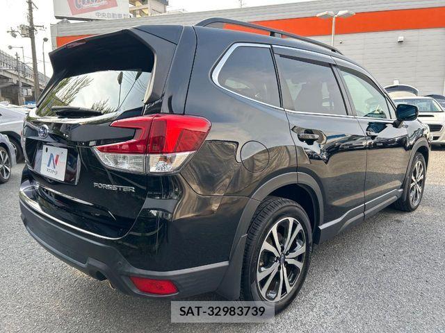 Subaru FORESTER 2019-02 8365992-16