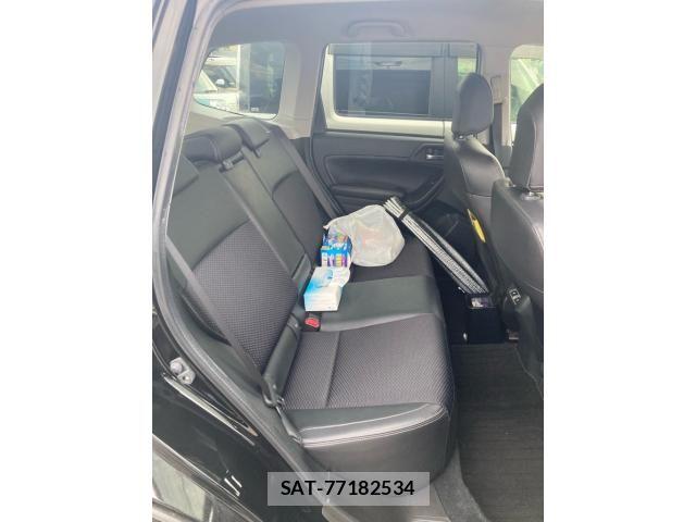 Subaru FORESTER 2017-01 8365996-11