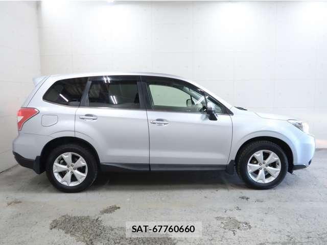 Subaru FORESTER 2012-11 8365999-9