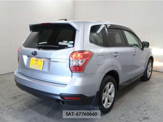 Subaru FORESTER 2012-11 8365999-13