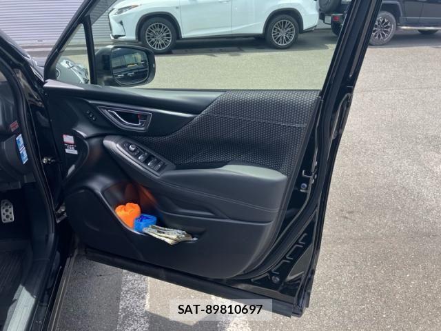 Subaru FORESTER 2023-07 8365982-12