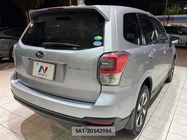 Subaru FORESTER 2015-11 8365995-18