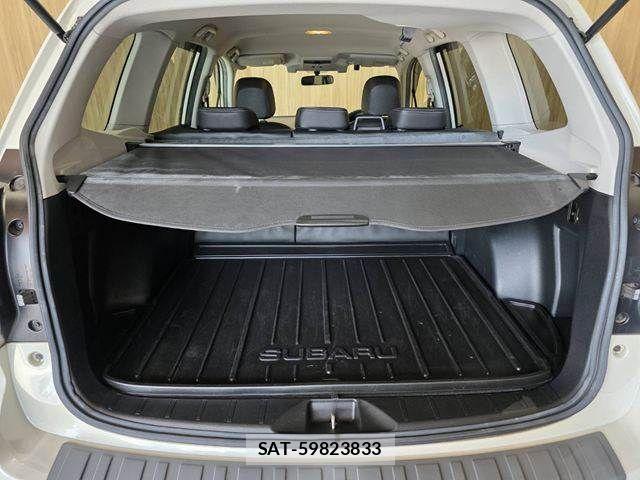 Subaru FORESTER 2016-03 8365994-10