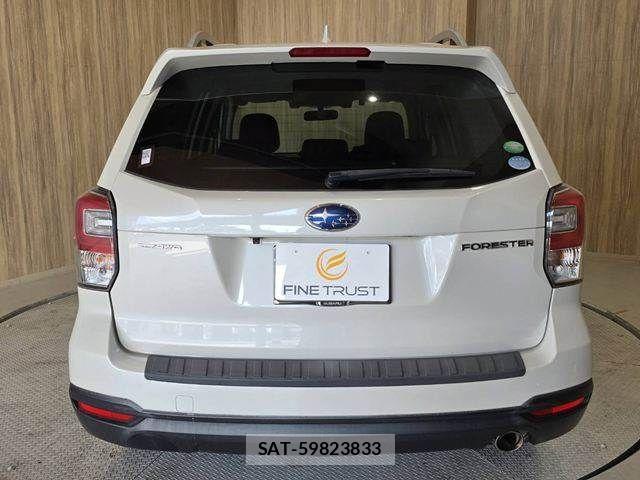 Subaru FORESTER 2016-03 8365994-19