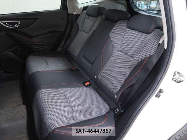 Subaru FORESTER 2018-07 8371672-11