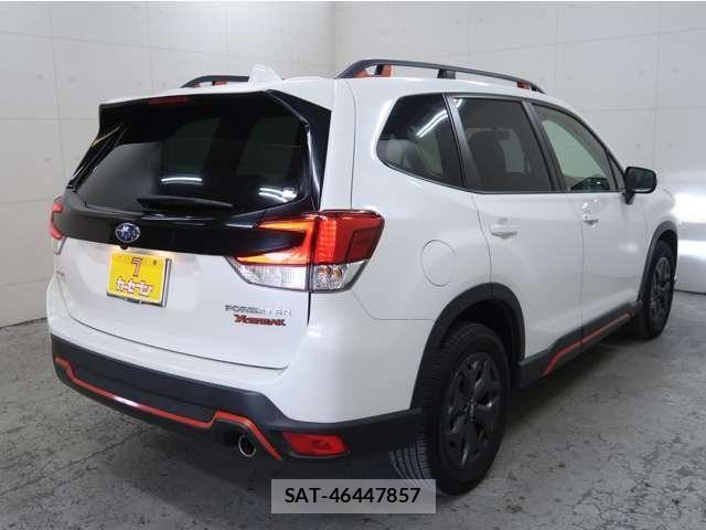 Subaru FORESTER 2018-07 8371672-12