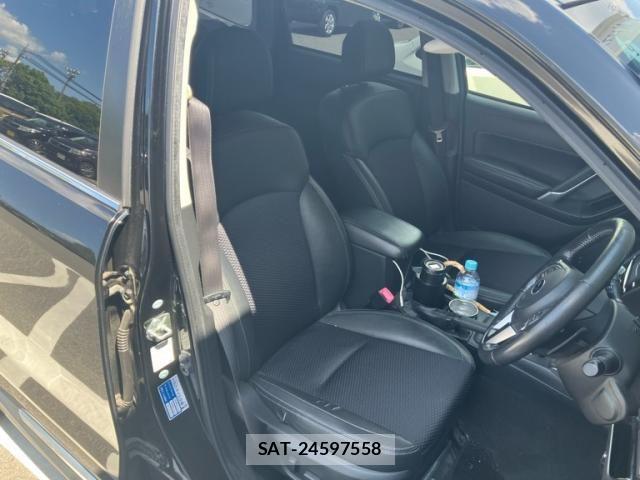 Subaru FORESTER 2016-06 8371671-14