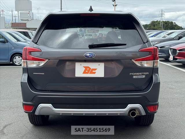 Subaru FORESTER 2025-02 8412504-13