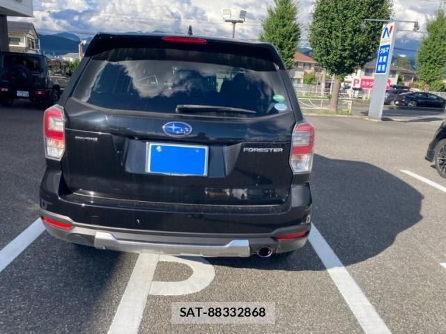 Subaru FORESTER 2018-03 8412510-3