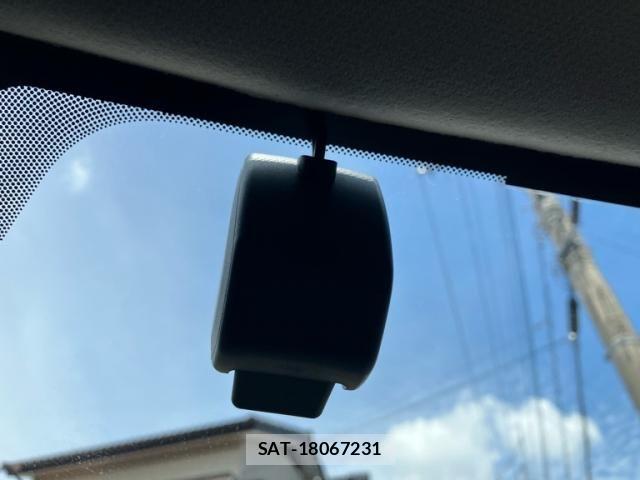 Subaru FORESTER 2016-02 8412513-18