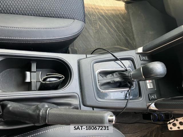 Subaru FORESTER 2016-02 8412513-19