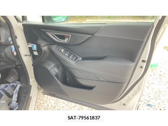 Subaru FORESTER 2018-10 8412509-23