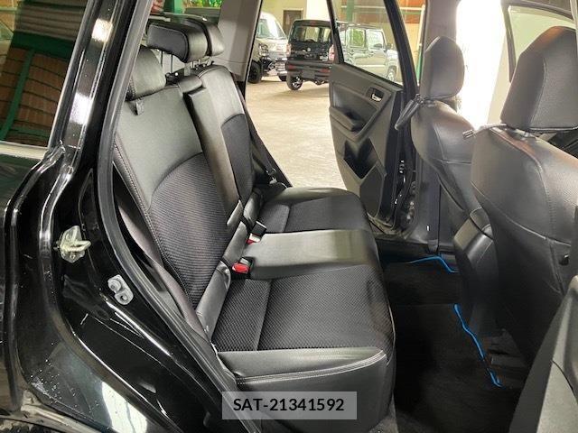 Subaru FORESTER 2014-12 8438147-11