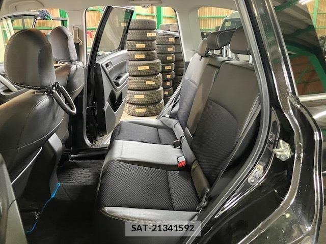Subaru FORESTER 2014-12 8438147-13