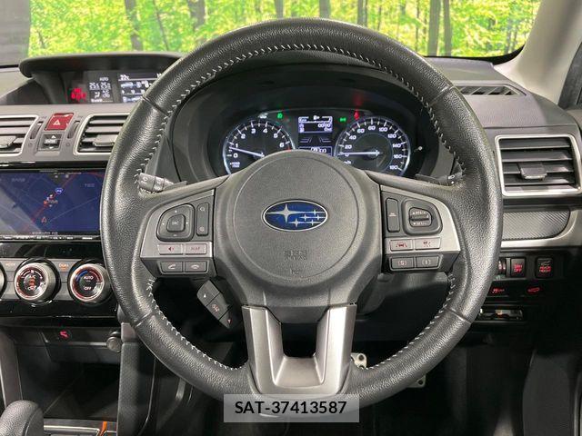 Subaru FORESTER 2018-01 8438143-10