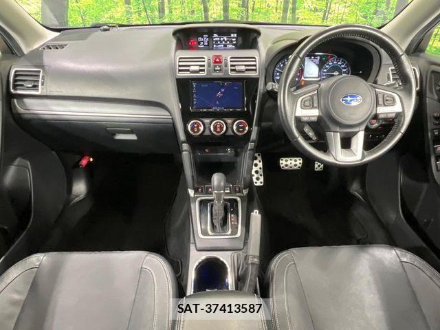 Subaru FORESTER 2018-01 8438143-1