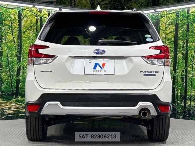 Subaru FORESTER 2019-03 8438140-17
