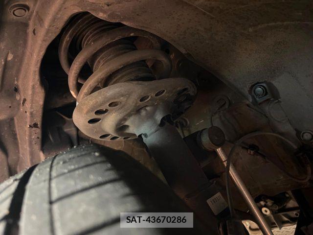 Subaru FORESTER 2019-04 8438138-19